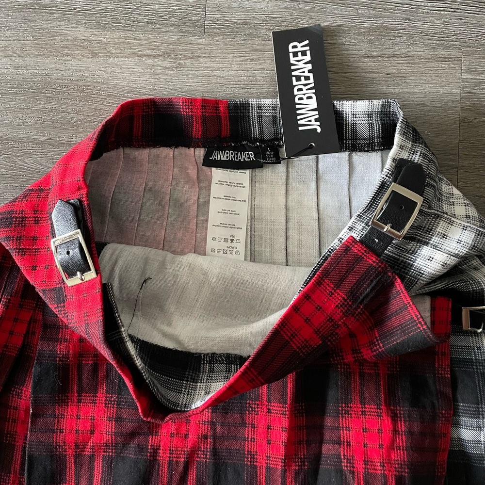 Split color plaid mini skirt NWT - Picture 5 of 6